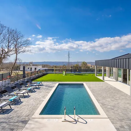 Santila Villa Labin (Istria)